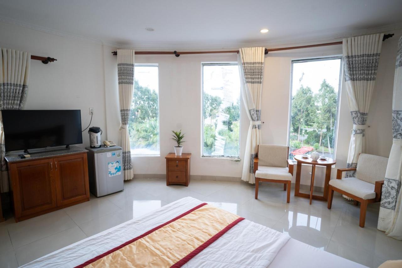 Khach San Bong Sen Hotel Vi Thanh Ngoại thất bức ảnh