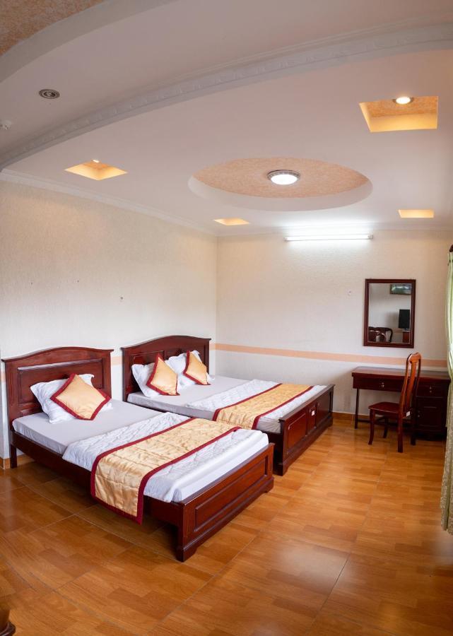 Khach San Bong Sen Hotel Vi Thanh Ngoại thất bức ảnh