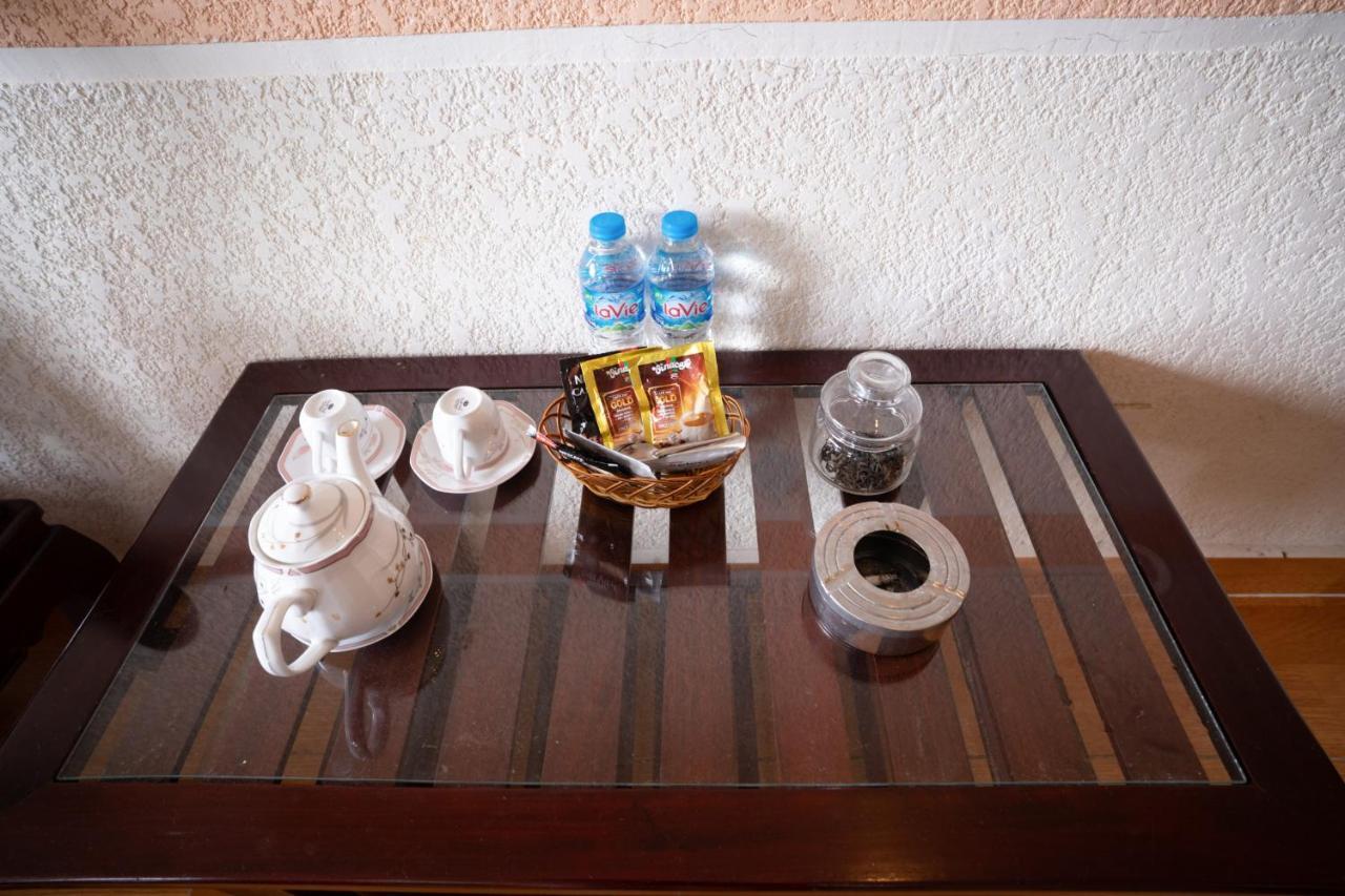 Khach San Bong Sen Hotel Vi Thanh Ngoại thất bức ảnh